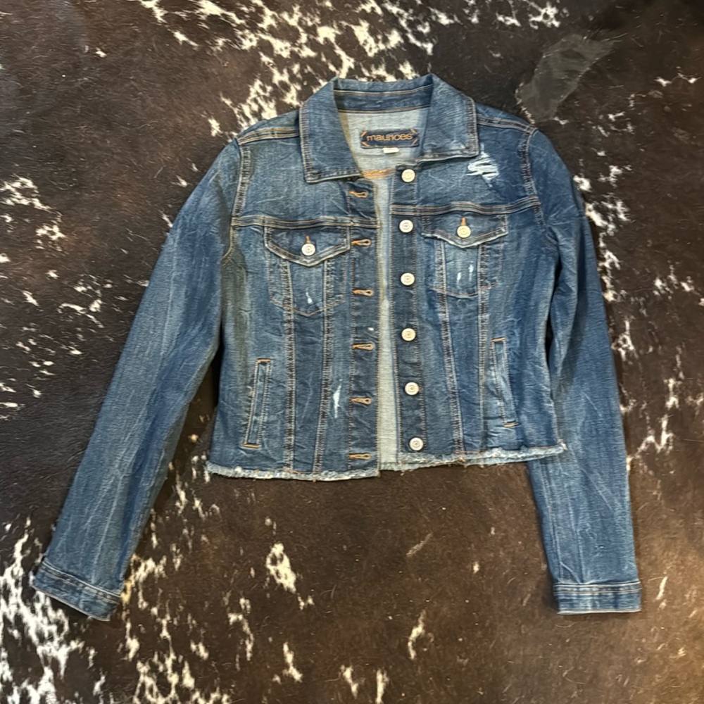 Women’s Cropped Distressed Vest